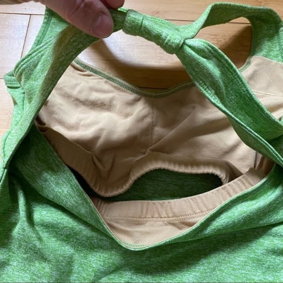 One tooth tank top? - Picture 5 of 5